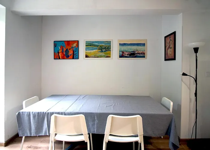 Kvaternikova - Pool, Grill, 4 Bedrooms, 3 Bathrooms Split