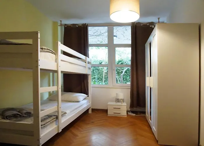 Kvaternikova - Pool, Grill, 4 Bedrooms, 3 Bathrooms Apartment Split