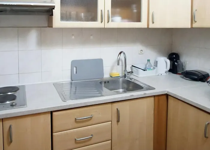 Kvaternikova - Pool, Grill, 4 Bedrooms, 3 Bathrooms *