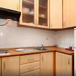 Apartman Kvaternikova - Pool, Grill, 4 Bedrooms, 3 Bathrooms Split