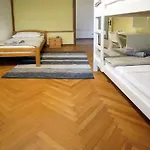 Apartman Kvaternikova - Pool, Grill, 4 Bedrooms, 3 Bathrooms Split