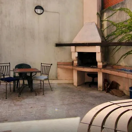 Apartment Kvaternikova - Pool, Grill, 4 Bedrooms, 3 Bathrooms *