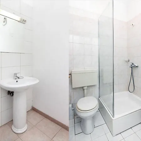 Apartment Kvaternikova - Pool, Grill, 4 Bedrooms, 3 Bathrooms